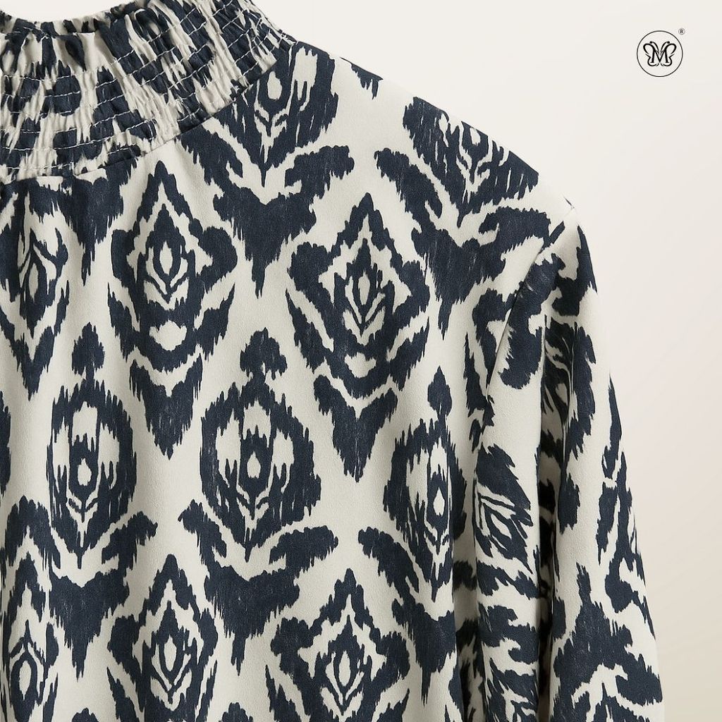 Printed Smocked Collar Blouse