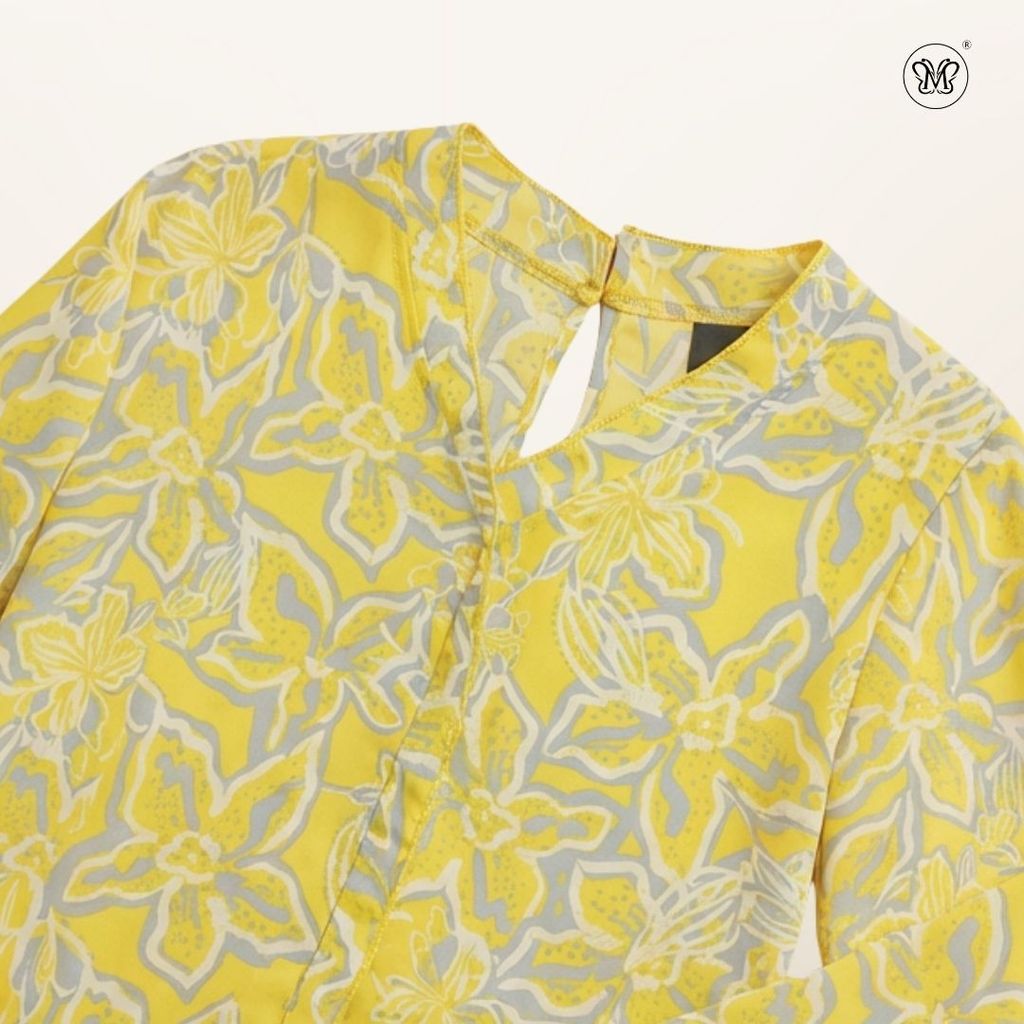 V-Line Mixed Printed Blouse