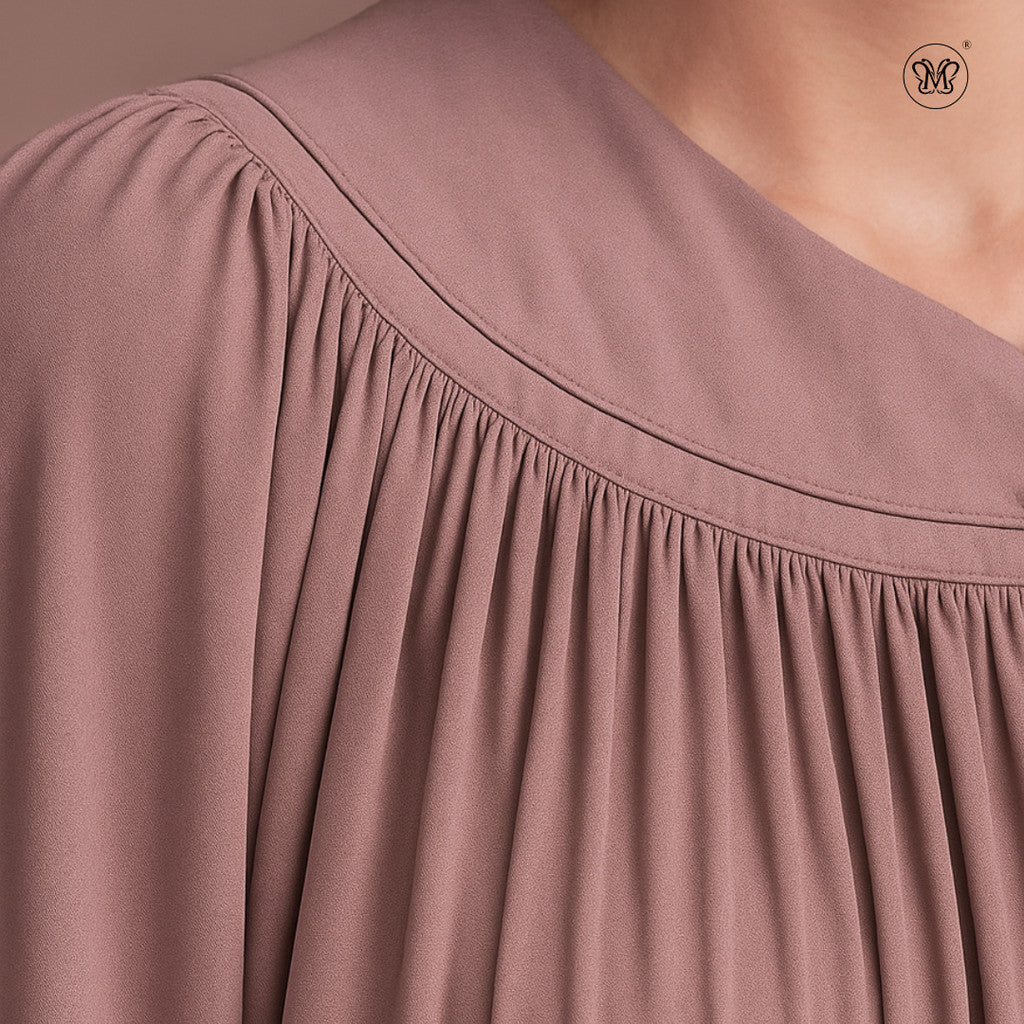 Raglan Sleeve with Soft Pleated