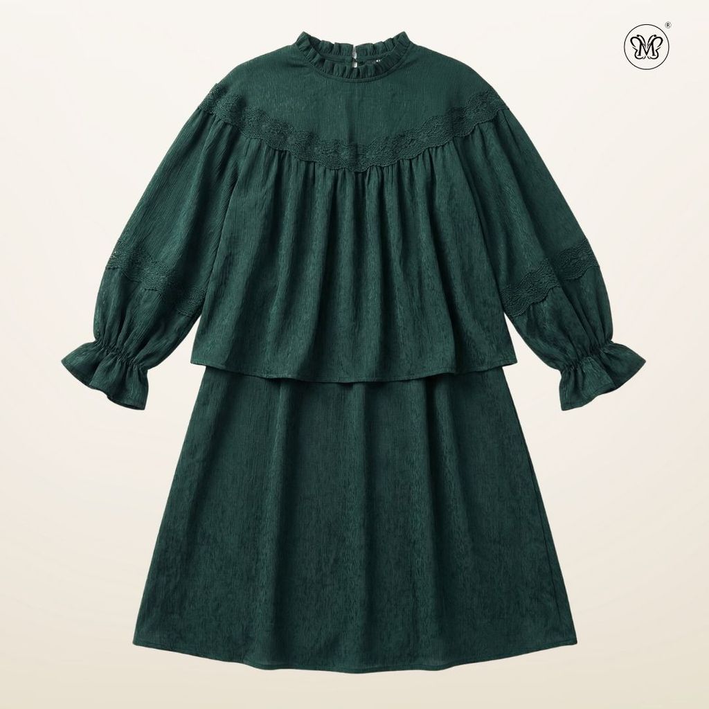 Elegant Lace Trim Kurung