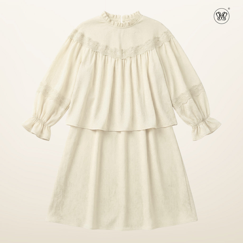 Elegant Lace Trim Kurung