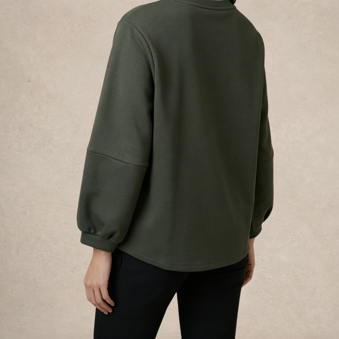 Minimal Oversized Pullover