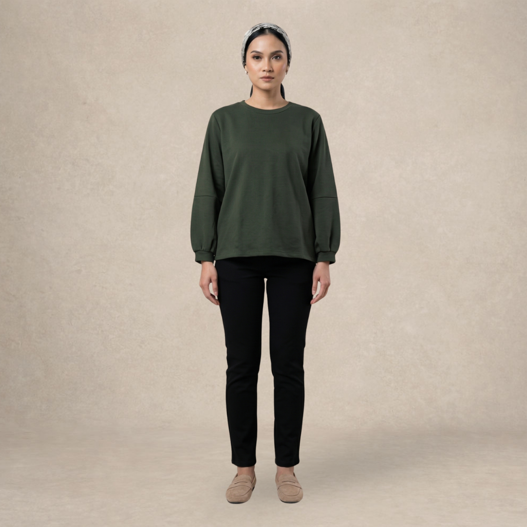Minimal Oversized Pullover