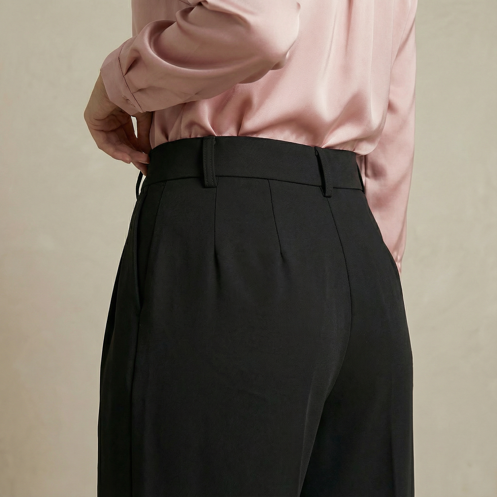 Soft-Pleated Waist Pants