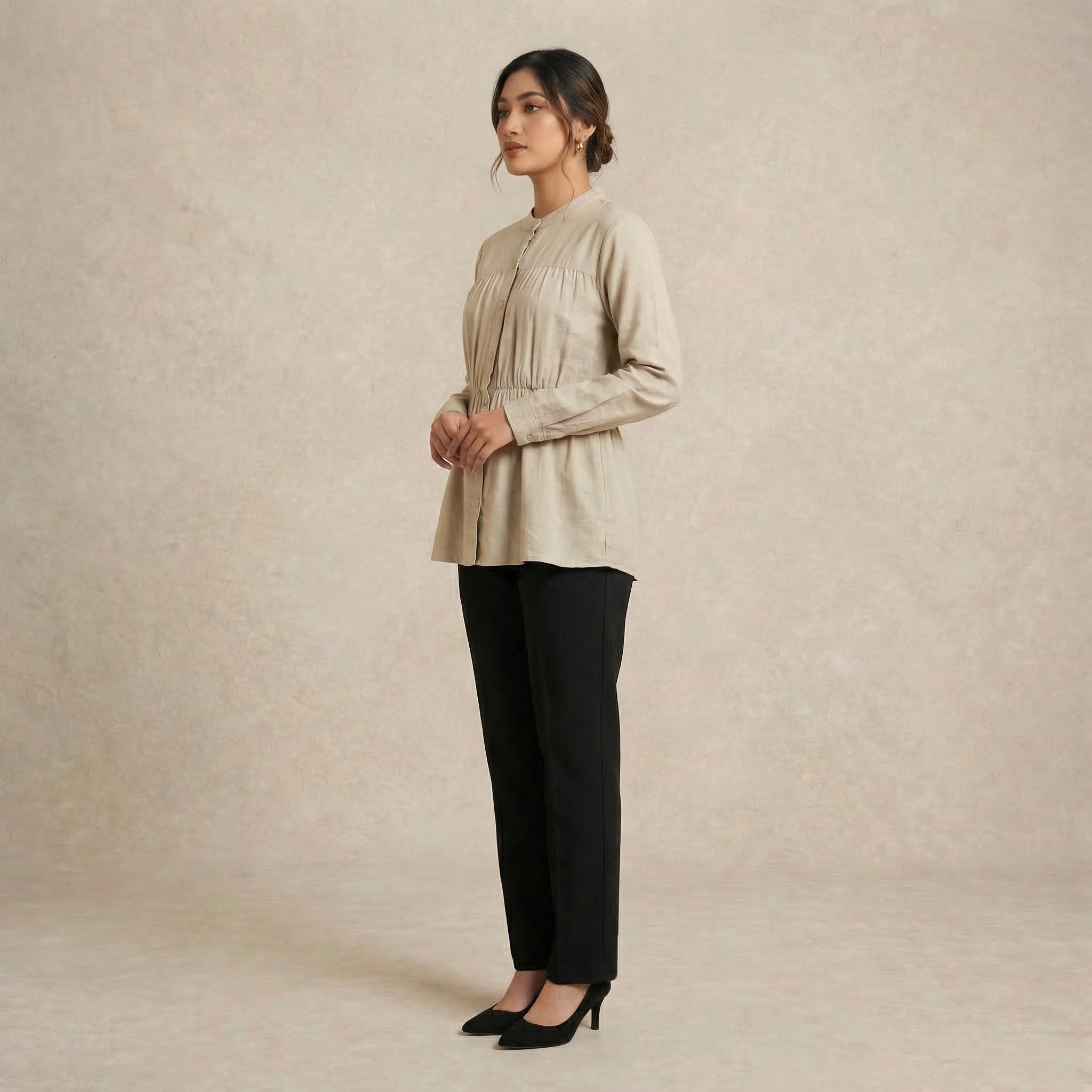 Blouse Plain With Gathered Seam