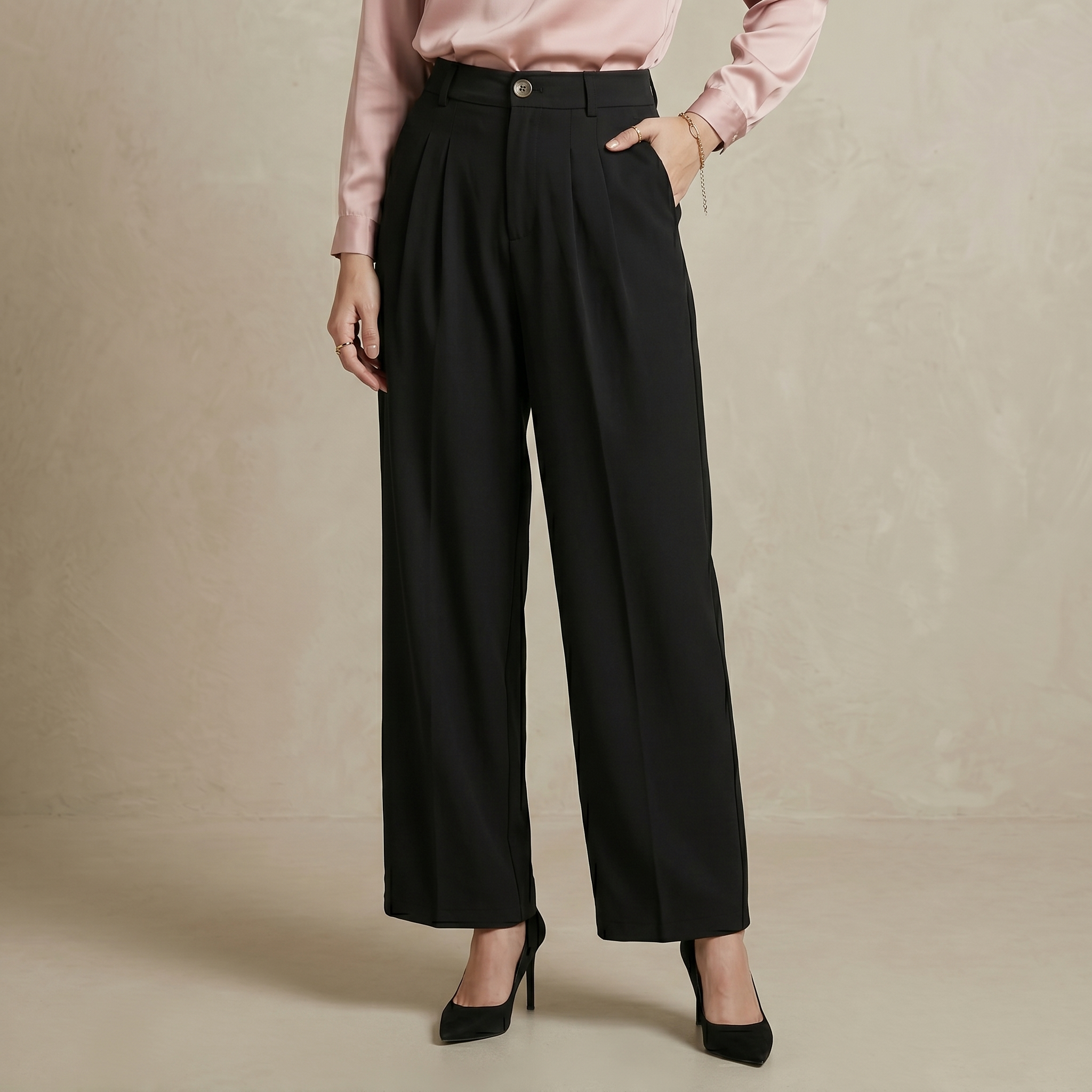Soft-Pleated Waist Pants