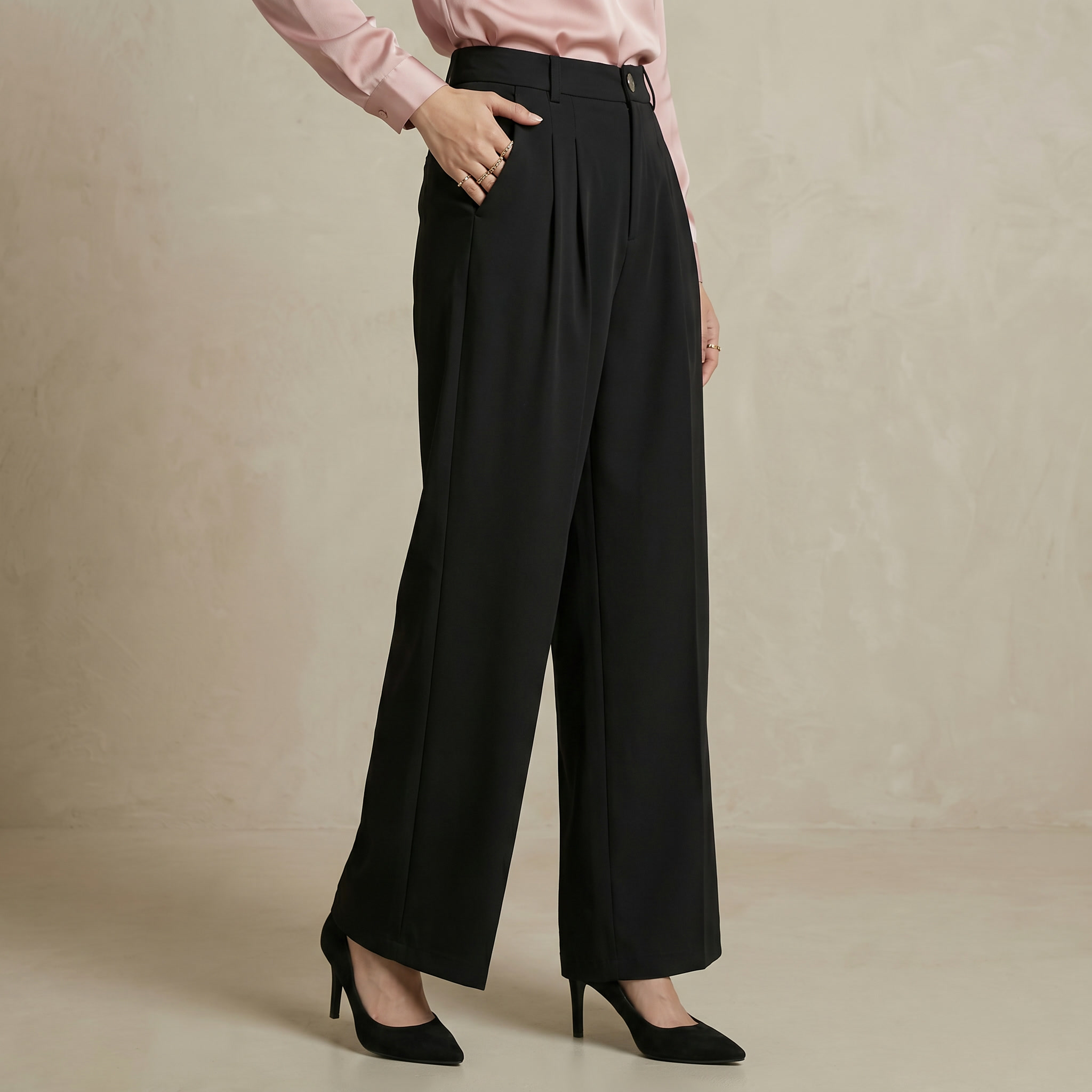 Soft-Pleated Waist Pants