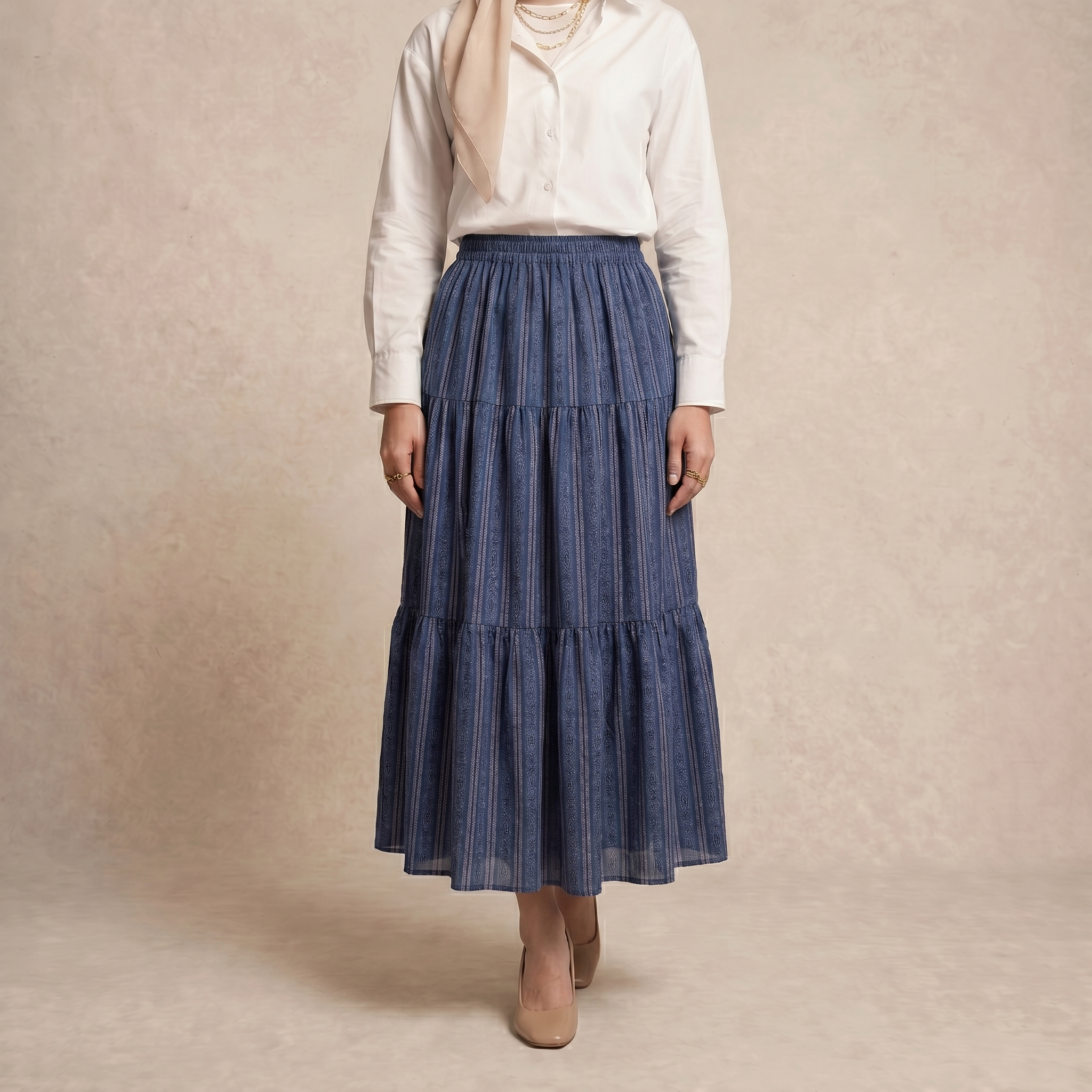 Printed Multi-Tiered Maxi Skirt L2